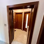 Apartman Roza *
